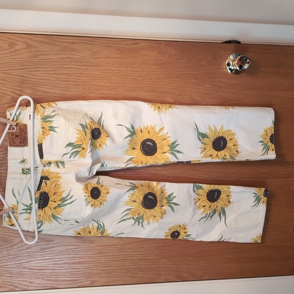 Cropped Lucky Brand Dungarees by Gene Montesano Vintage Sunflowers Size 2 - Picture 2 of 9